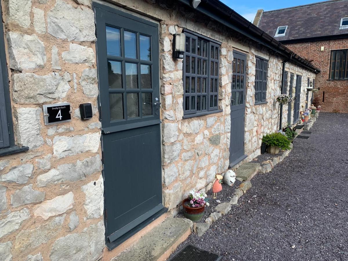 Dwylig Isa Holiday Cottages Rhuddlan Екстер'єр фото