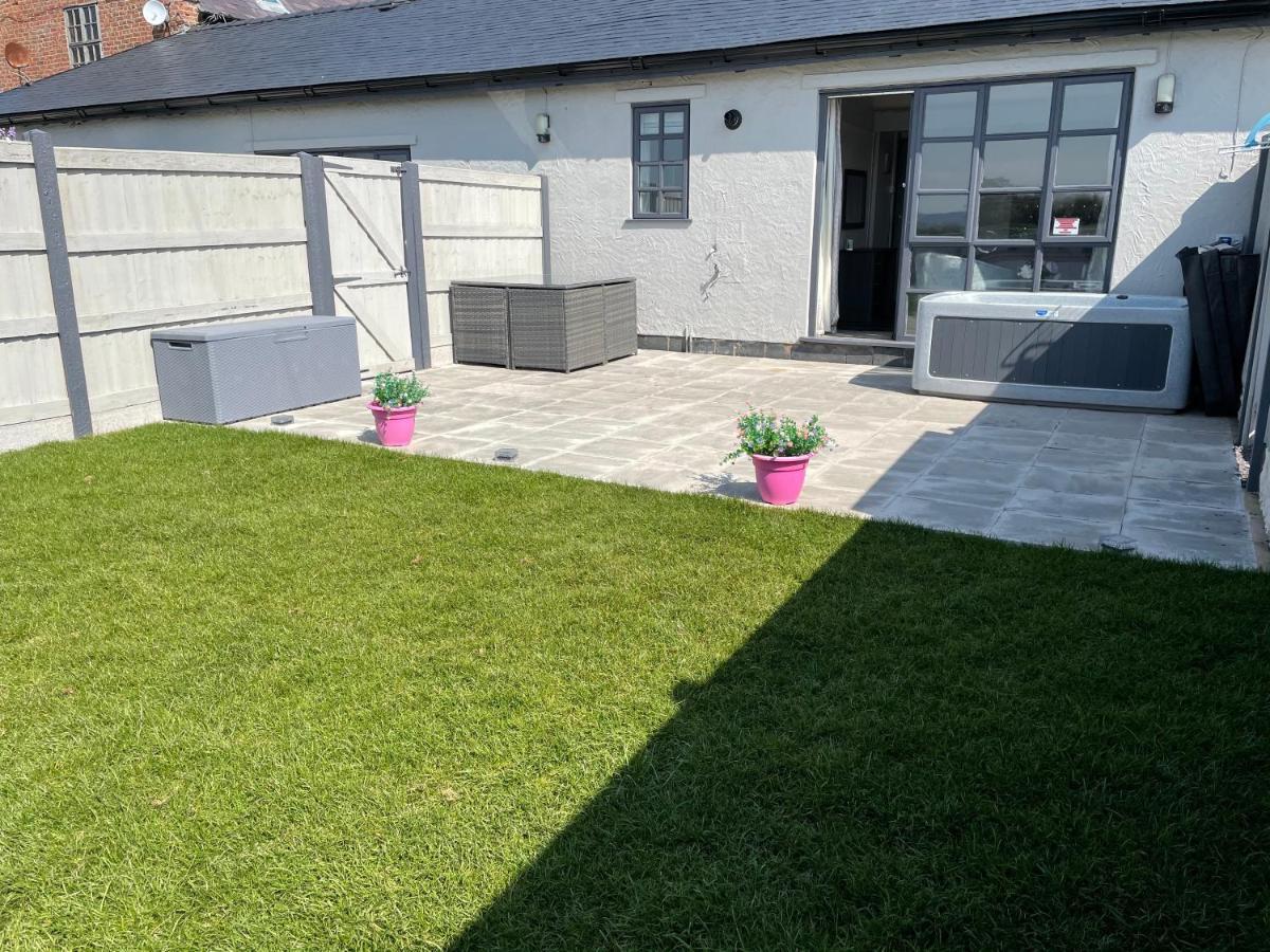 Dwylig Isa Holiday Cottages Rhuddlan Екстер'єр фото