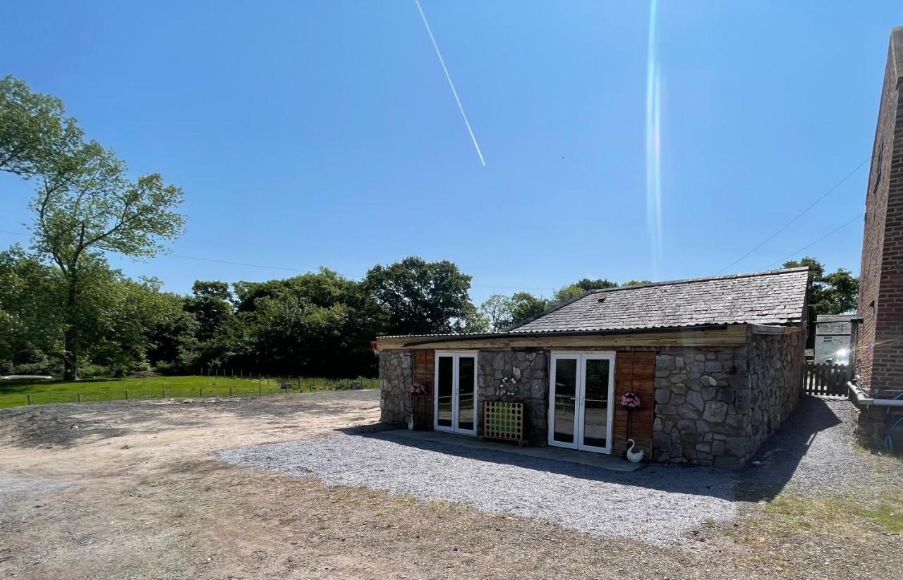 Dwylig Isa Holiday Cottages Rhuddlan Екстер'єр фото